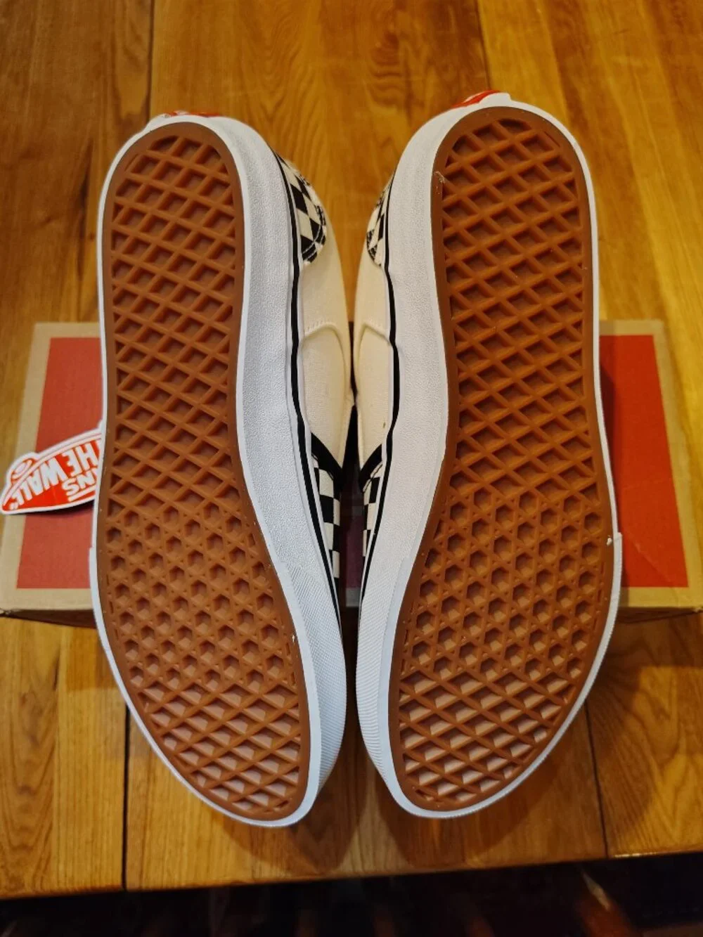 Vans Checkered Asher Slip-on Youth 7/Women's 8